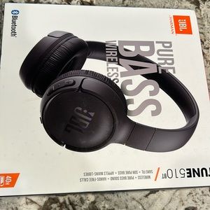 NEWJBL HARMAN pure bass wireless headphones